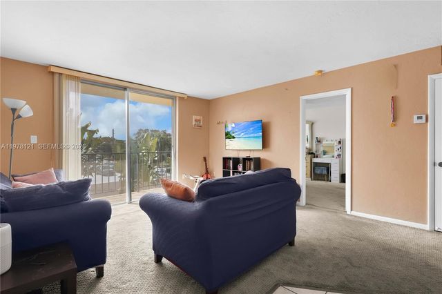 2600 NE 135th St 3C-A, North Miami, FL 33181