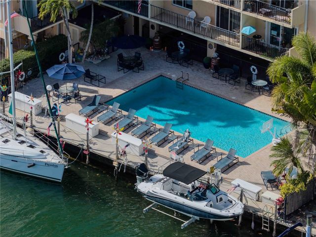 2600 NE 135th St 3C-A, North Miami, FL 33181