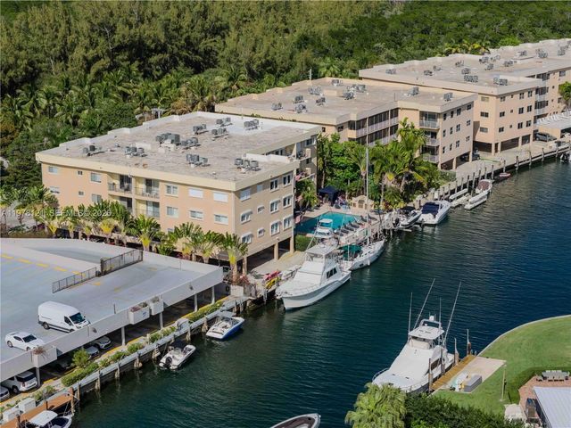 2600 NE 135th St 3C-A, North Miami, FL 33181