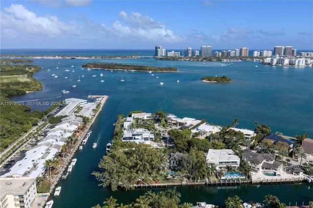 2600 NE 135th St 3C-A, North Miami, FL 33181