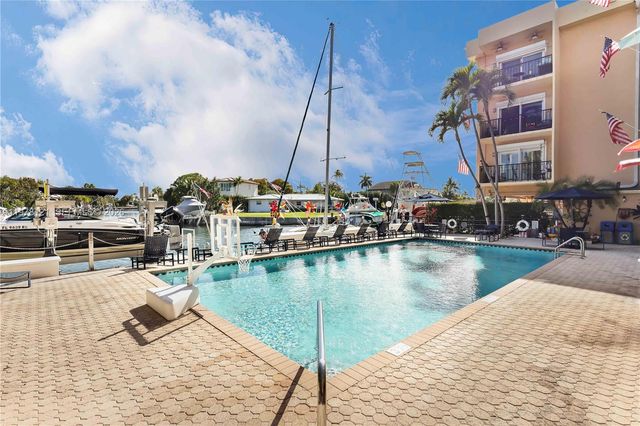 2600 NE 135th St 3C-A, North Miami, FL 33181