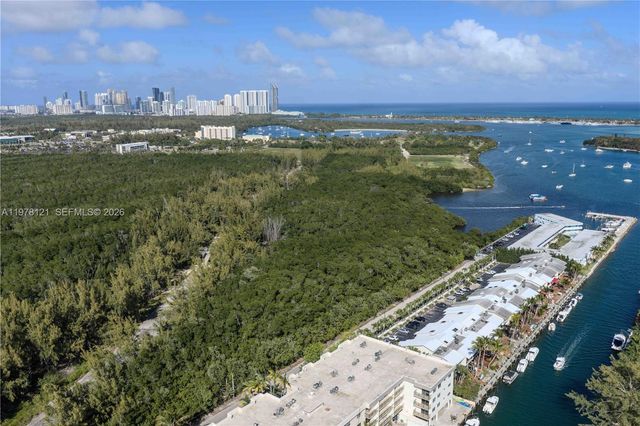 2600 NE 135th St 3C-A, North Miami, FL 33181