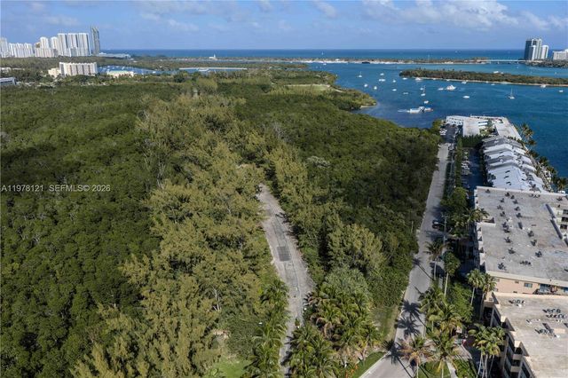 2600 NE 135th St 3C-A, North Miami, FL 33181