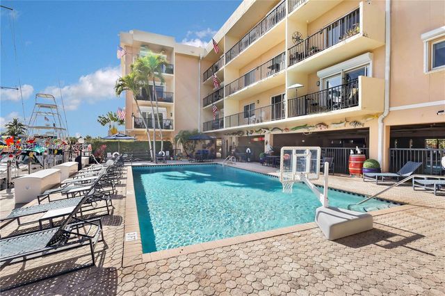 2600 NE 135th St 3C-A, North Miami, FL 33181