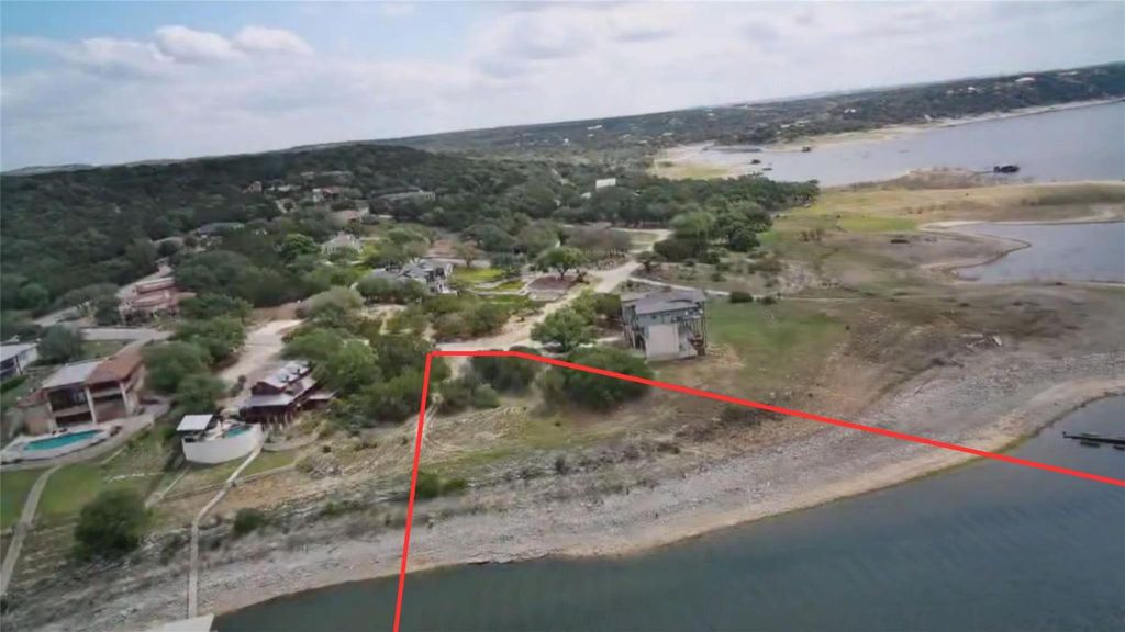 2900 Constitution DR, Lago Vista, TX 78645