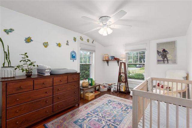 65 King Phillip Street, Portsmouth, RI 02871