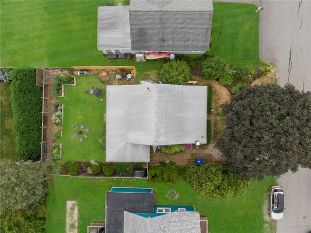 65 King Phillip Street, Portsmouth, RI 02871