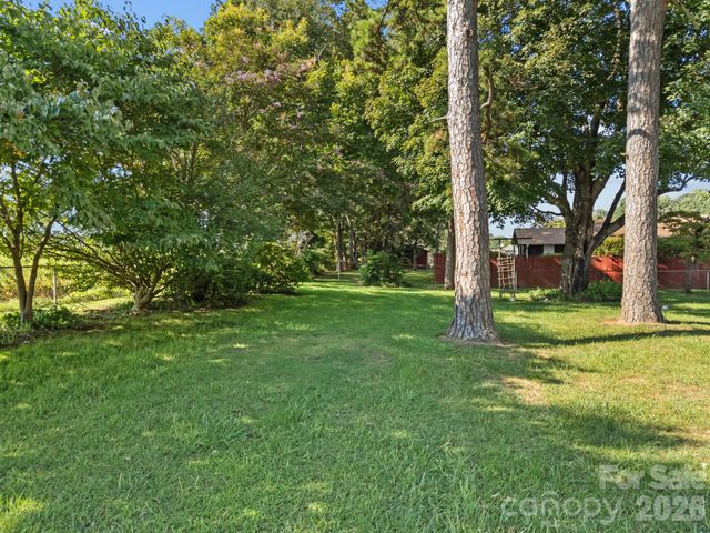 515 W Stokes Street, China Grove, NC 28023