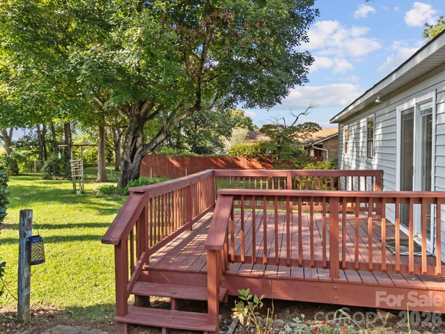 515 W Stokes Street, China Grove, NC 28023