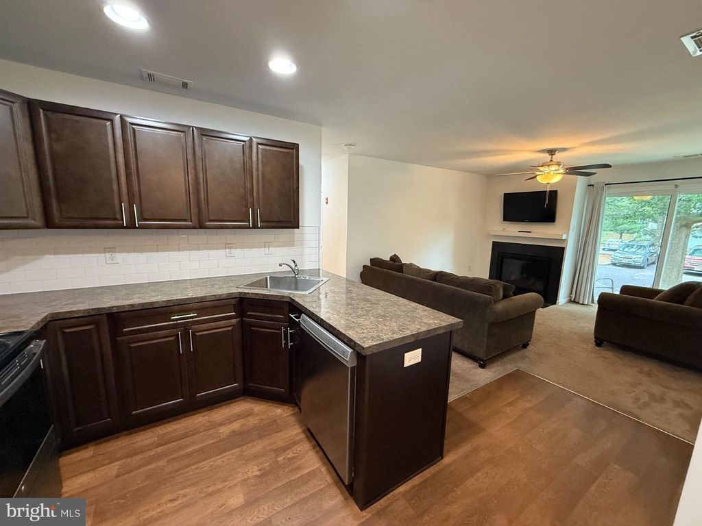 141 ASHTON CT, WEST DEPTFORD TWP, NJ 08051 — photo 4