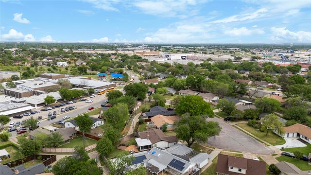 3925 Wind River Court, Irving, TX 75062