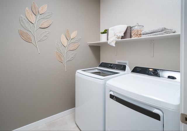 1126 Bellawood Dr, Galt, CA 95632