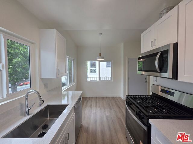 1428 11th Street 5, Santa Monica, CA 90401