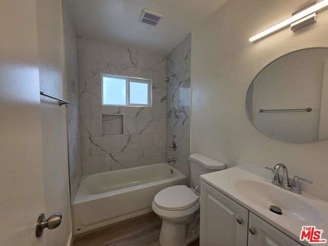 1428 11th Street 5, Santa Monica, CA 90401