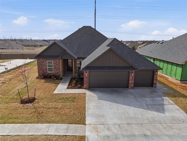 9316 NW 79th Terrace, Yukon, OK 73099