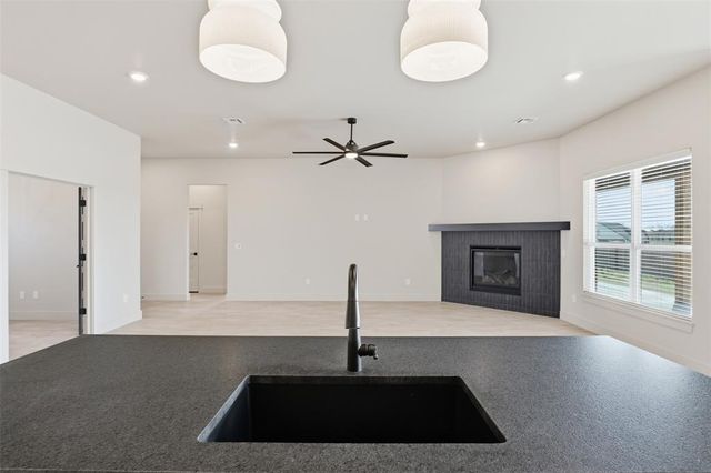 9316 NW 79th Terrace, Yukon, OK 73099