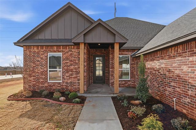 9316 NW 79th Terrace, Yukon, OK 73099