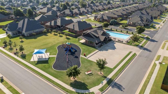 9316 NW 79th Terrace, Yukon, OK 73099