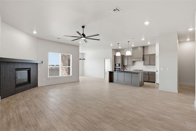 9316 NW 79th Terrace, Yukon, OK 73099