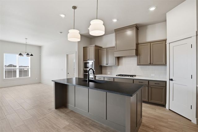 9316 NW 79th Terrace, Yukon, OK 73099