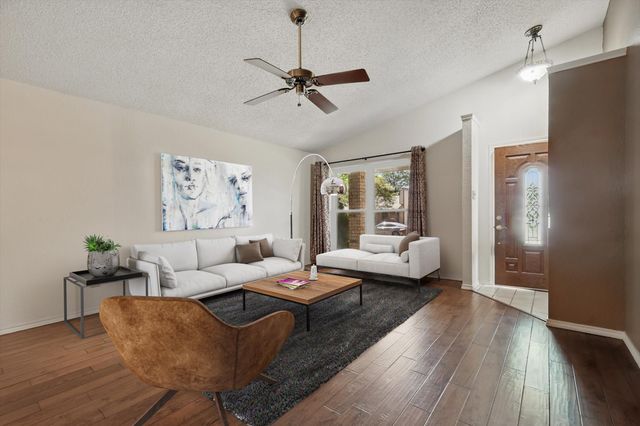 829 Blue Oak Drive, Lewisville, TX 75067