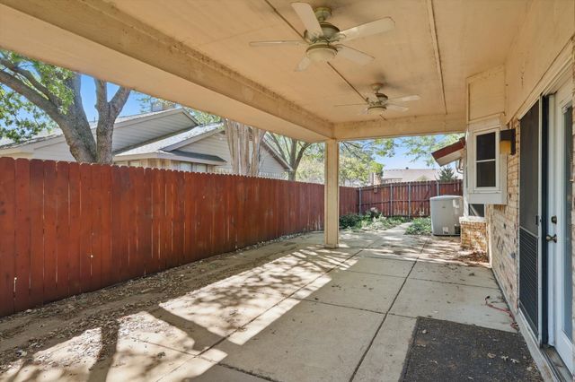 829 Blue Oak Drive, Lewisville, TX 75067