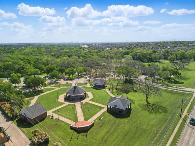 829 Blue Oak Drive, Lewisville, TX 75067