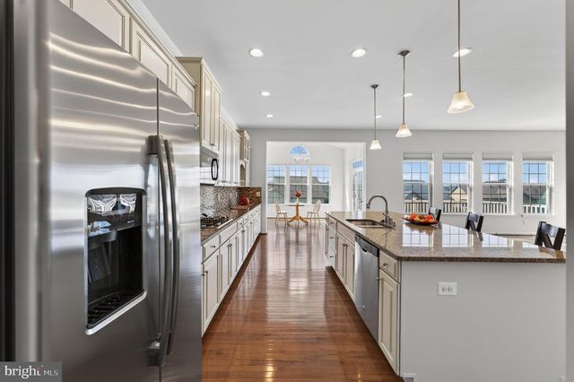 26583 VANDERVIEW PL, Chantilly, VA 20152