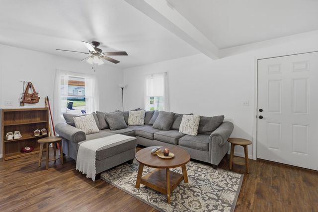 717 N Adams Street, Nevada, MO 64772