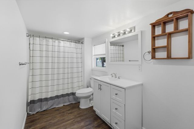 717 N Adams Street, Nevada, MO 64772