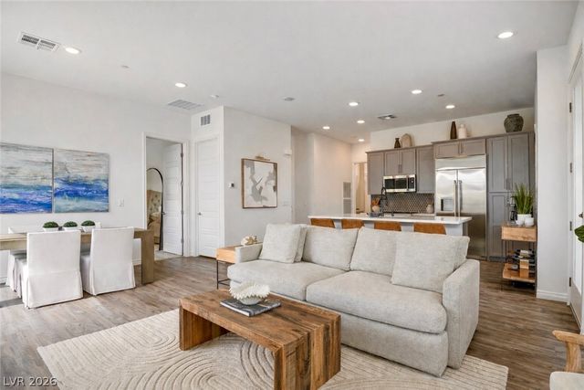 12524 Primrose Grove Lane, Las Vegas, NV 89138