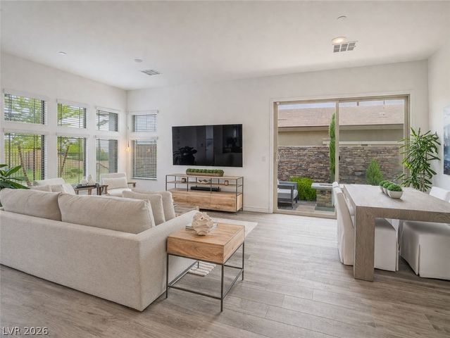 12524 Primrose Grove Lane, Las Vegas, NV 89138