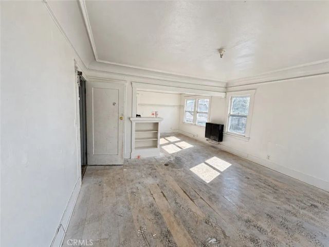 1306 W Martin Luther King Jr, Los Angeles, CA 90037