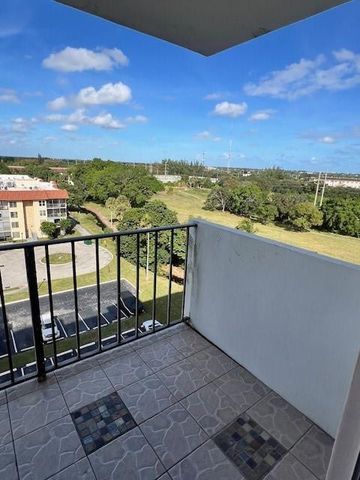 4164 Inverrary Drive 803, Lauderhill, FL 33319