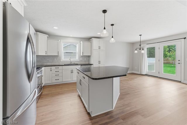 5799 Birmingham Road NE, Canton, OH 44721