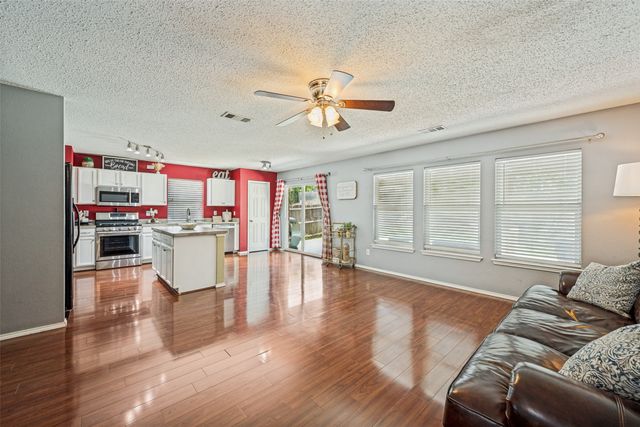6732 Geyser Trail, Watauga, TX 76137