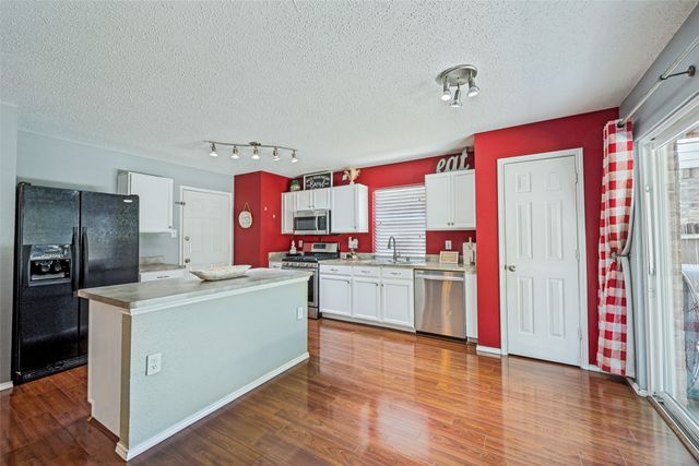 6732 Geyser Trail, Watauga, TX 76137