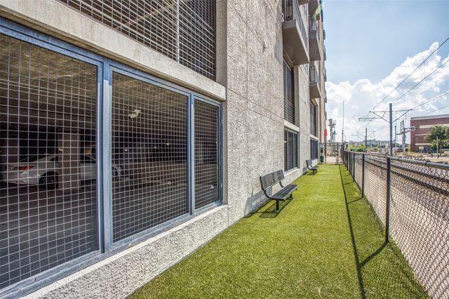 5609 SMU Boulevard 202, Dallas, TX 75206