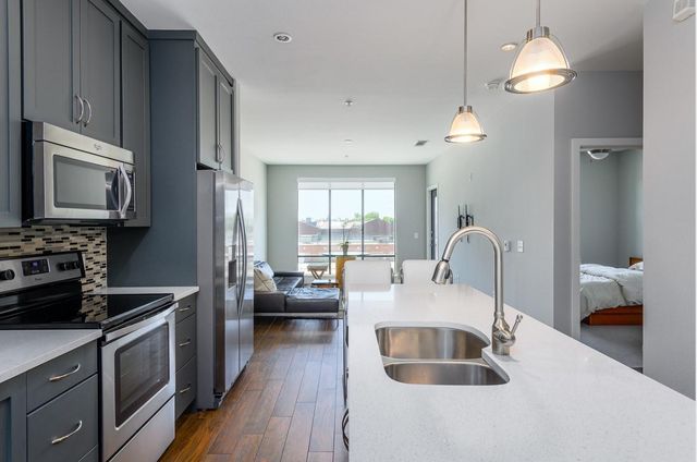 5609 SMU Boulevard 202, Dallas, TX 75206