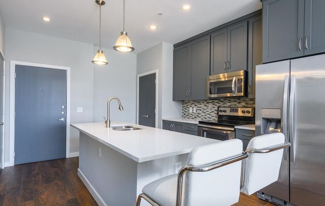 5609 SMU Boulevard 202, Dallas, TX 75206