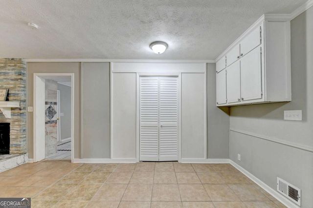 759 Springwood Drive NW, Lilburn, GA 30047
