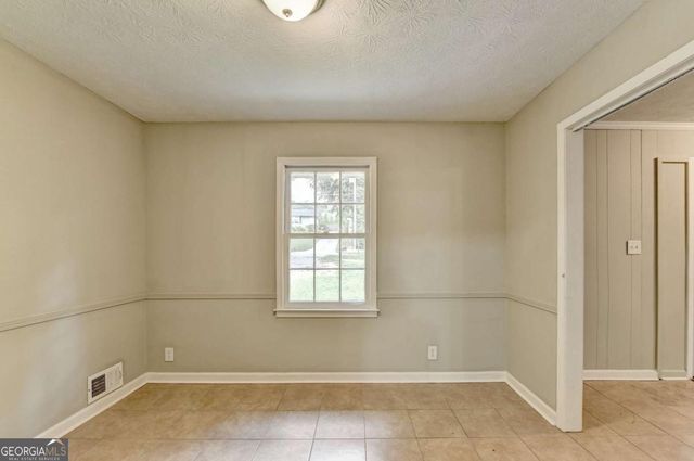 759 Springwood Drive NW, Lilburn, GA 30047