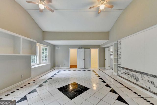 759 Springwood Drive NW, Lilburn, GA 30047