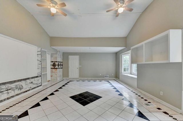 759 Springwood Drive NW, Lilburn, GA 30047