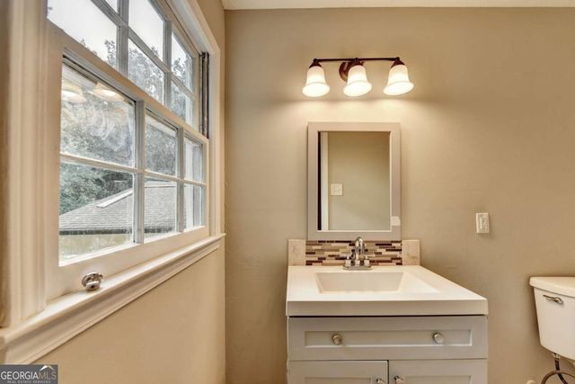 759 Springwood Drive NW, Lilburn, GA 30047