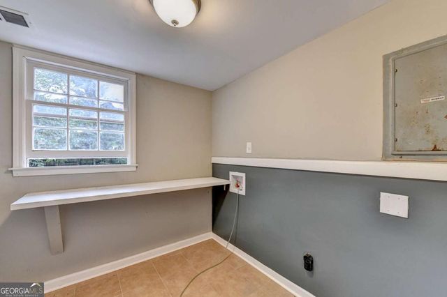 759 Springwood Drive NW, Lilburn, GA 30047