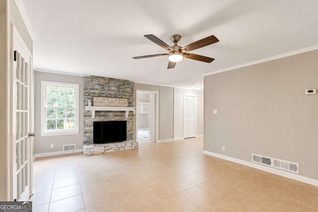 759 Springwood Drive NW, Lilburn, GA 30047