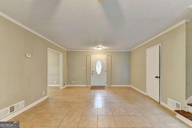 759 Springwood Drive NW, Lilburn, GA 30047
