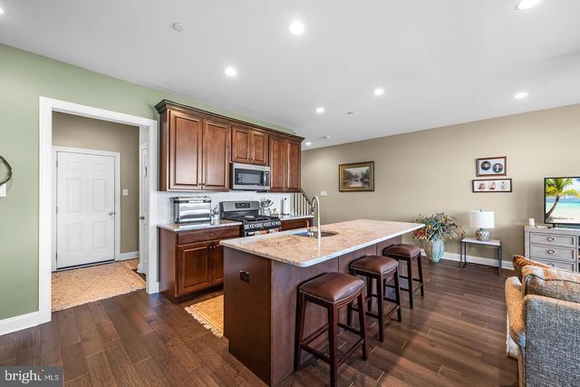 317 RIDGEWOOD DR, Royersford, PA 19468