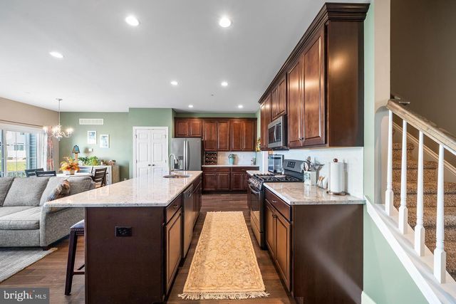 317 RIDGEWOOD DR, Royersford, PA 19468